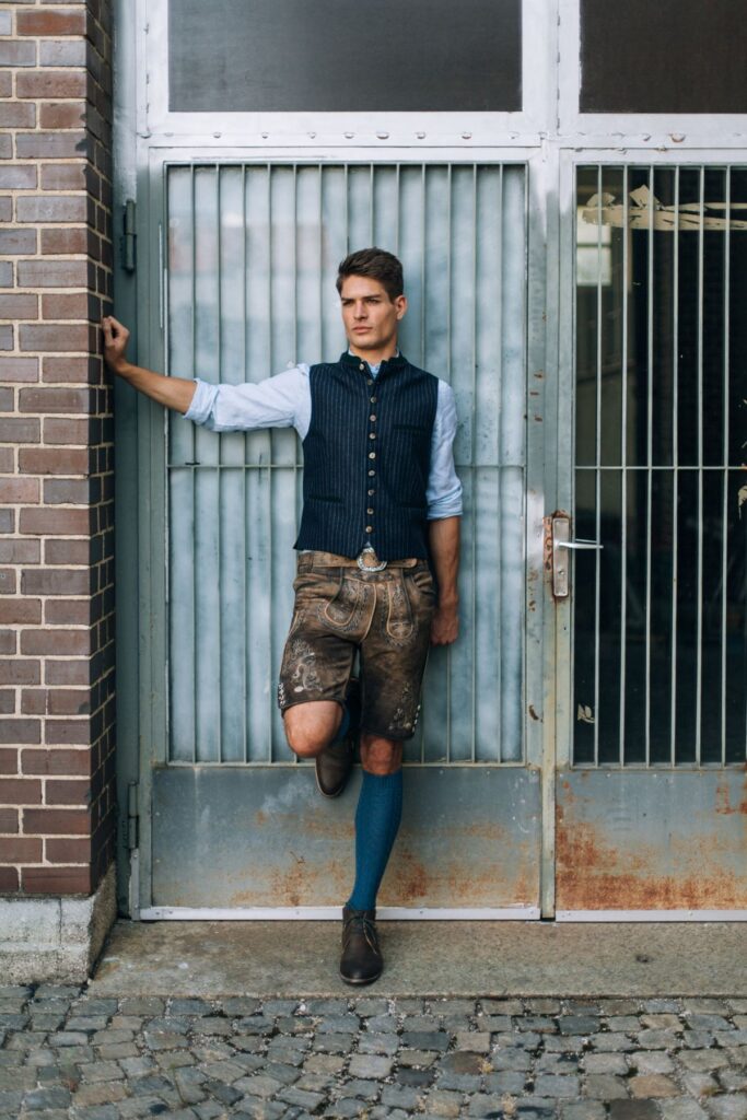 Leaderhosen: A Complete Guide to the Traditional Bavarian Outfit leaderhosen